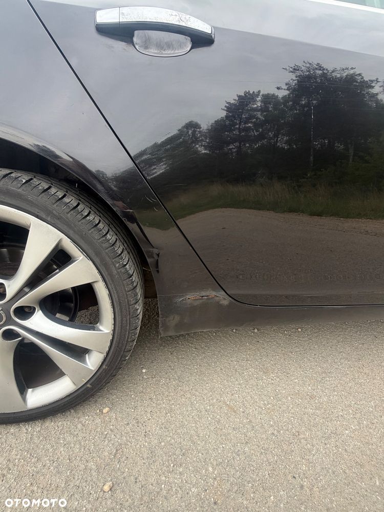 Opel Insignia 1.8 - 24