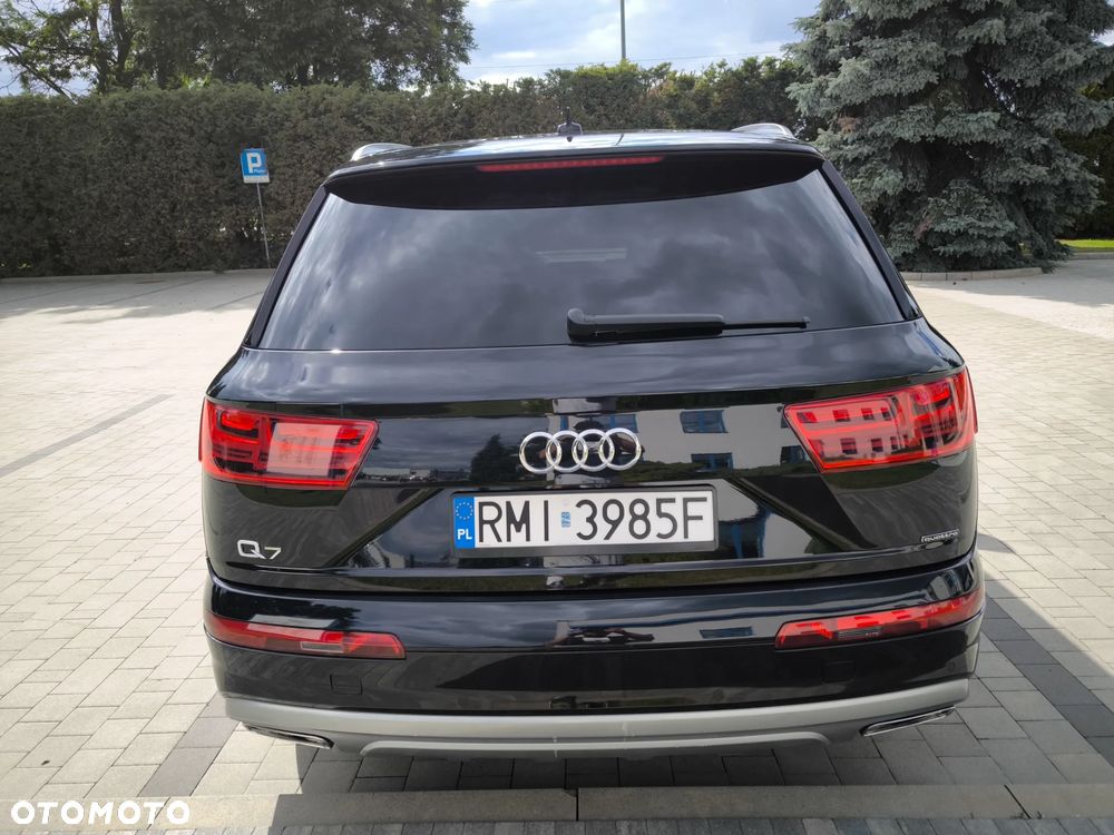 Audi Q7 - 8