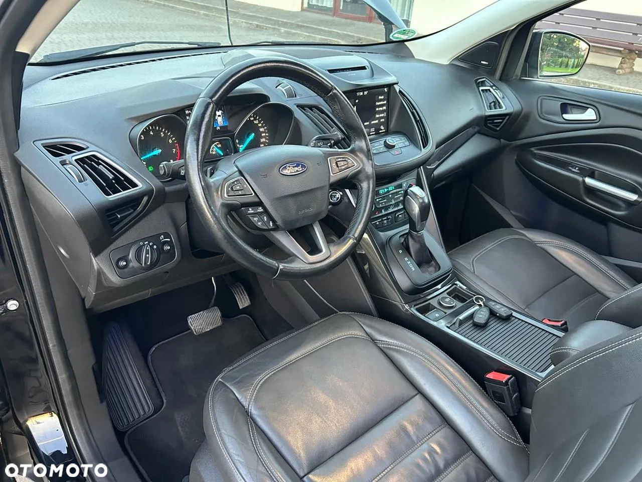 Ford Kuga 1.5 EcoBoost 4WD Titanium Plus - 23
