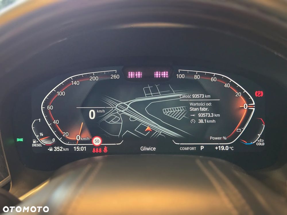 BMW Seria 7 730d xDrive mHEV sport - 7