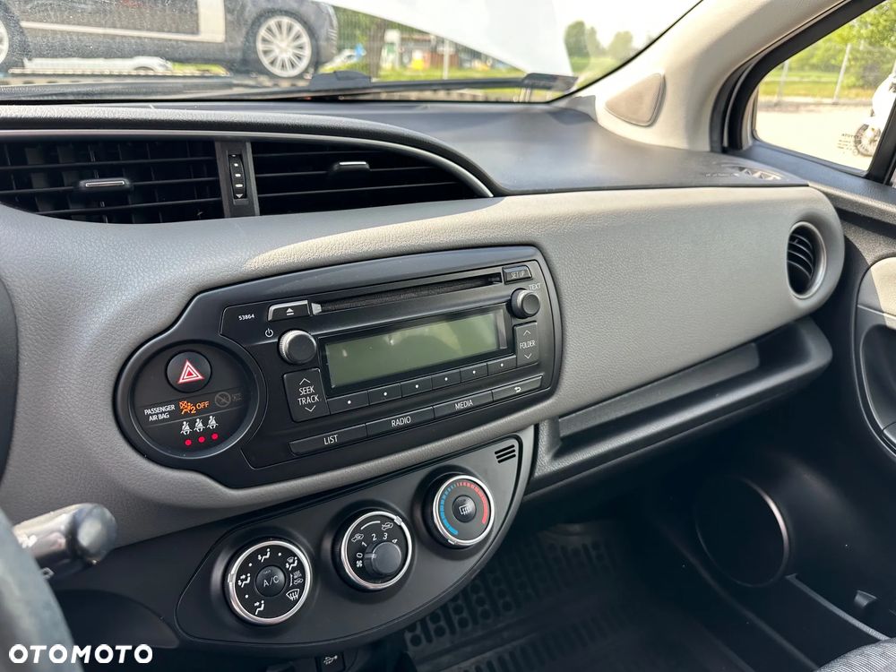 Toyota Yaris - 14