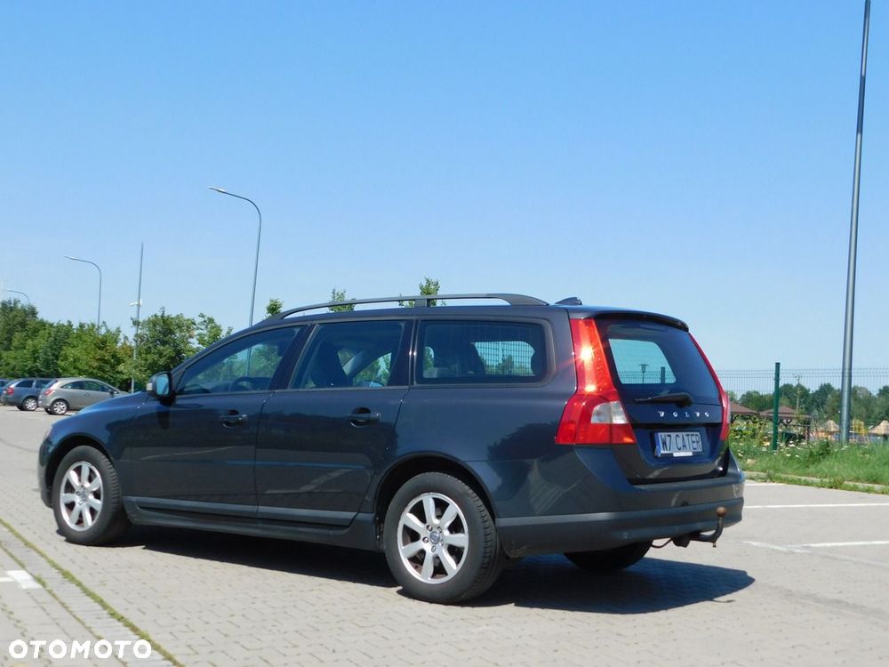 Volvo V70 2.0D Momentum - 24