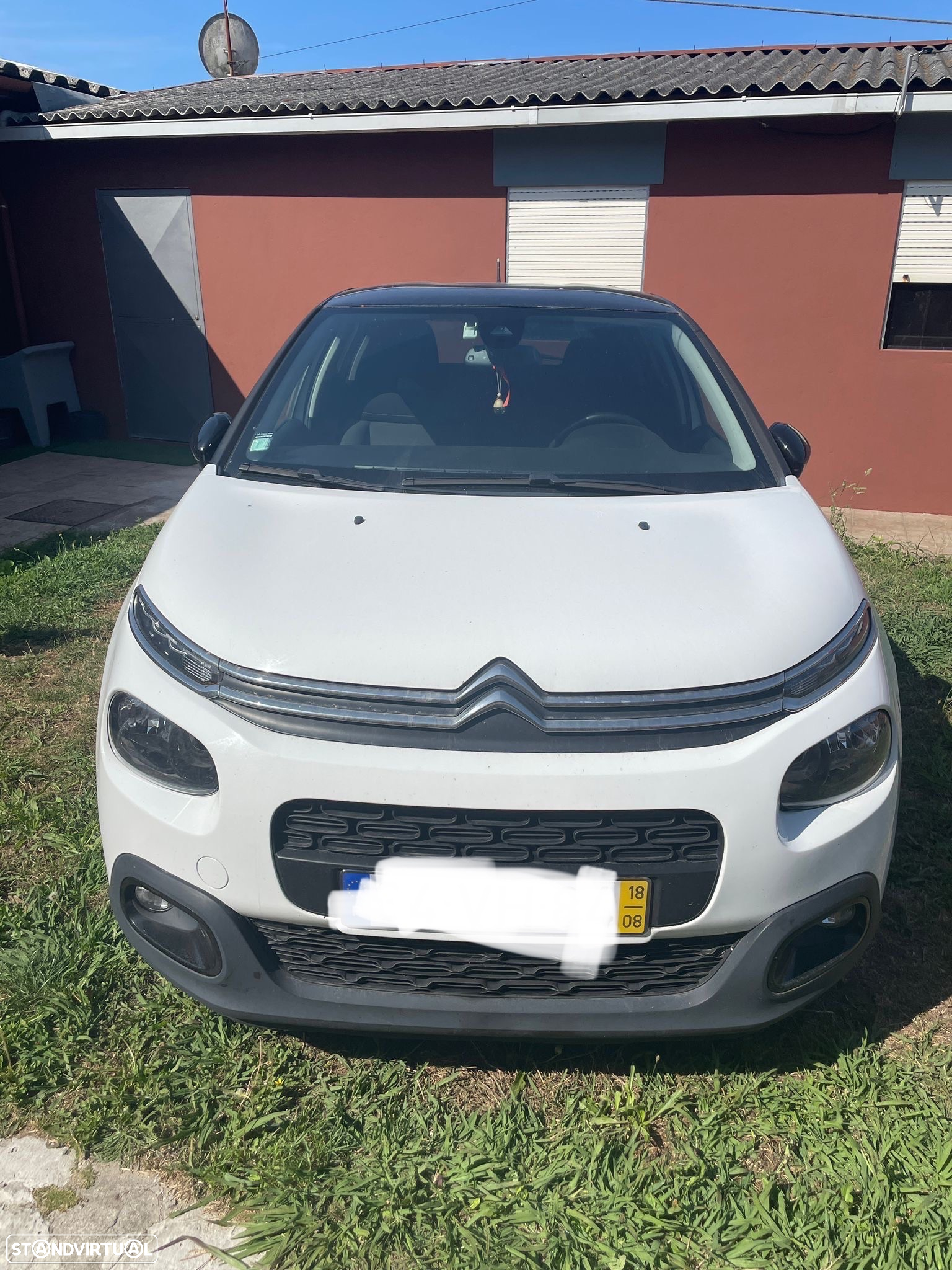 Citroën C3 1.2 PureTech Shine - 2