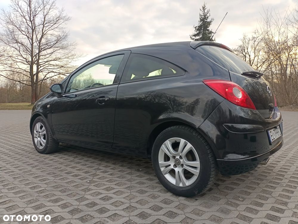 Opel Corsa 1.2 16V Edition - 6