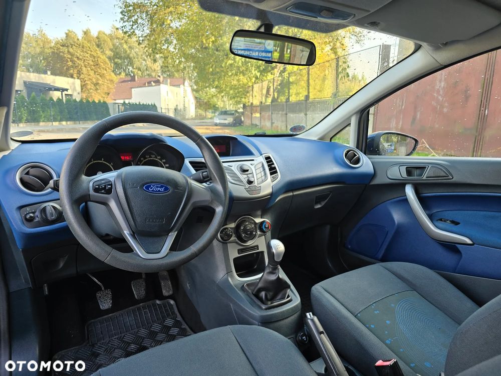 Ford Fiesta - 13