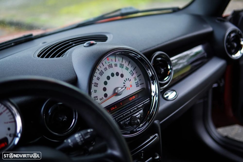 MINI 3 Portas Cooper D - 52