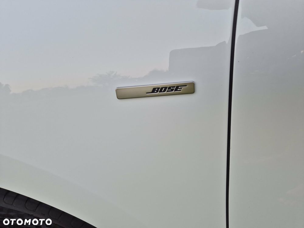 Renault Scenic BLUE dCi 120 EDC BOSE EDITION - 17