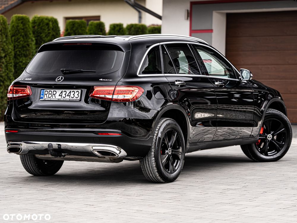 Mercedes-Benz GLC - 22
