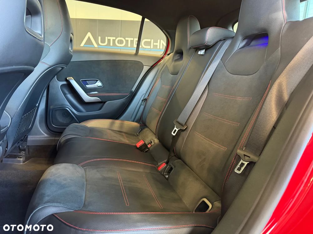 Mercedes-Benz Klasa A 180 7G-DCT AMG Line Advanced Plus - 19