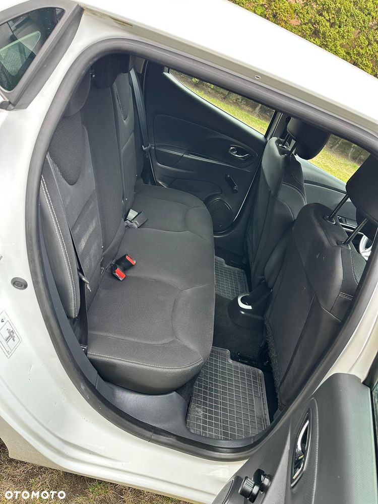 Renault Clio 1.2 16V 75 Dynamique - 21