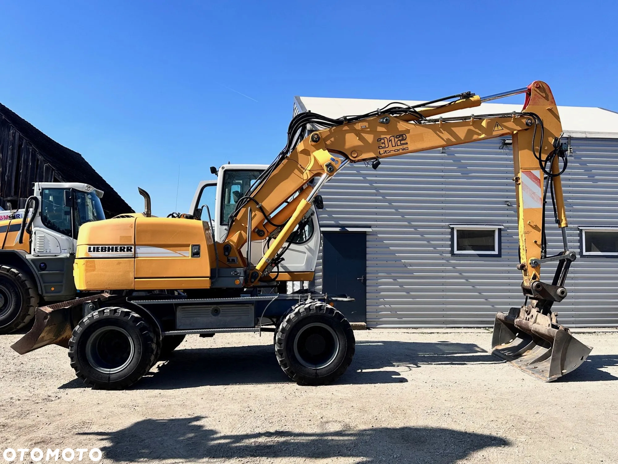 Liebherr A 312 - 6