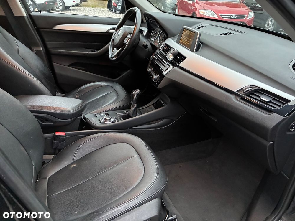 BMW X1 sDrive18d - 11