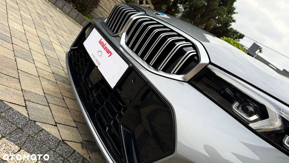 BMW Seria 3 330i xDrive M Sport Edition sport - 4