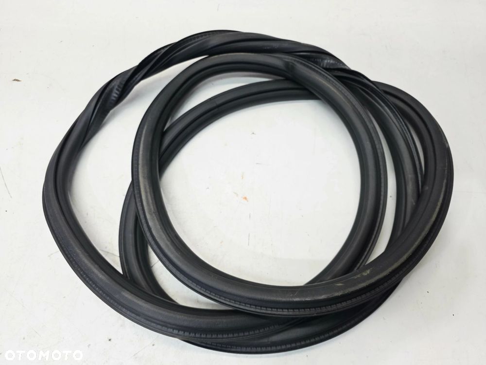 USZCZELKA DRZWI LEWY LUP PRAWY PRZÓD AUDI A4 B9 LIFT 8W0831721B - 5