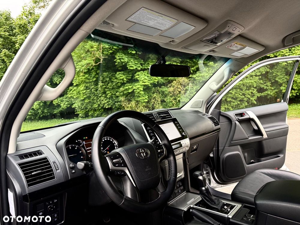 Toyota Land Cruiser LC 2.8 D-4D Executive - 8