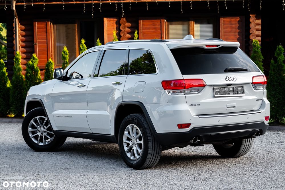 Jeep Grand Cherokee - 9
