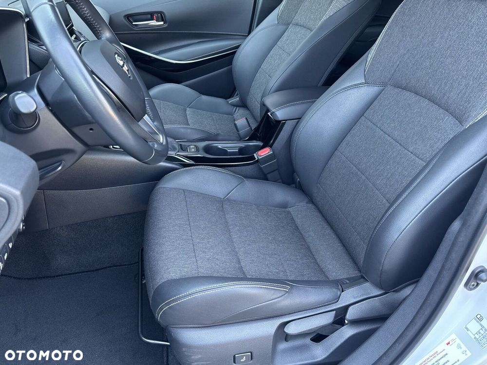 Toyota Corolla 1.8 Hybrid Comfort - 13