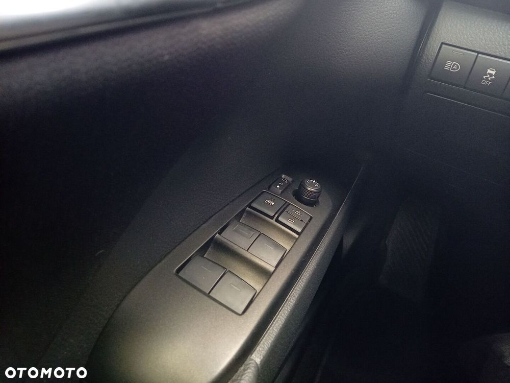 Toyota Camry 2.5 Hybrid Comfort CVT - 18