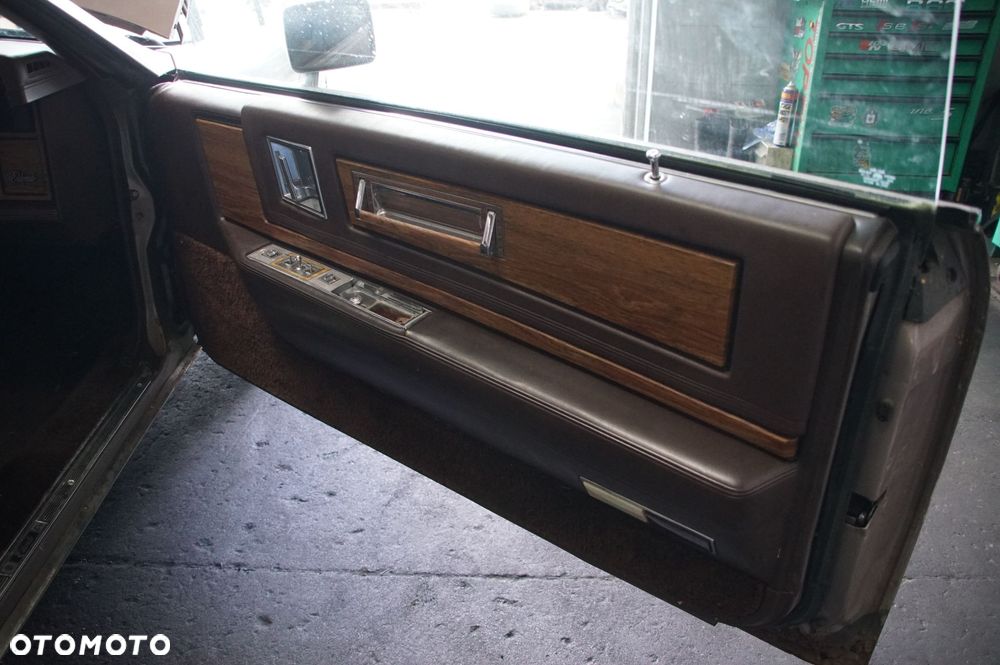FOTELE KANAPY CADILLAC ELDORADO 1984 COUPE - 2