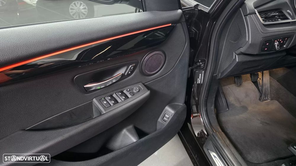 BMW 218 Gran Tourer i 7L Line Sport — fotografia 4