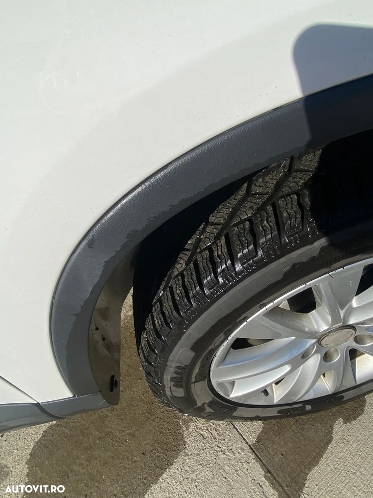 Volkswagen Tiguan - 10