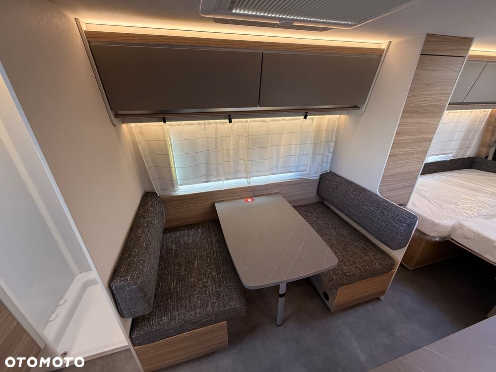 Dethleffs Nomad 490 EST - 17
