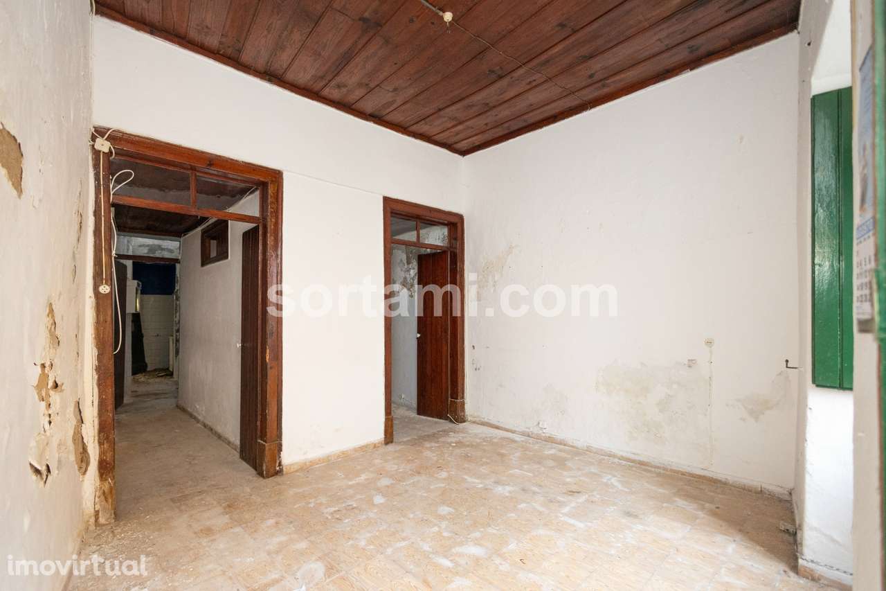Moradia Devoluta T3 Venda em Faro (Sé e São Pedro),Faro - Grande imagem: 2/34