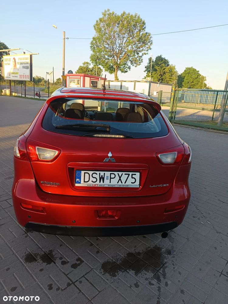 Mitsubishi Lancer - 9