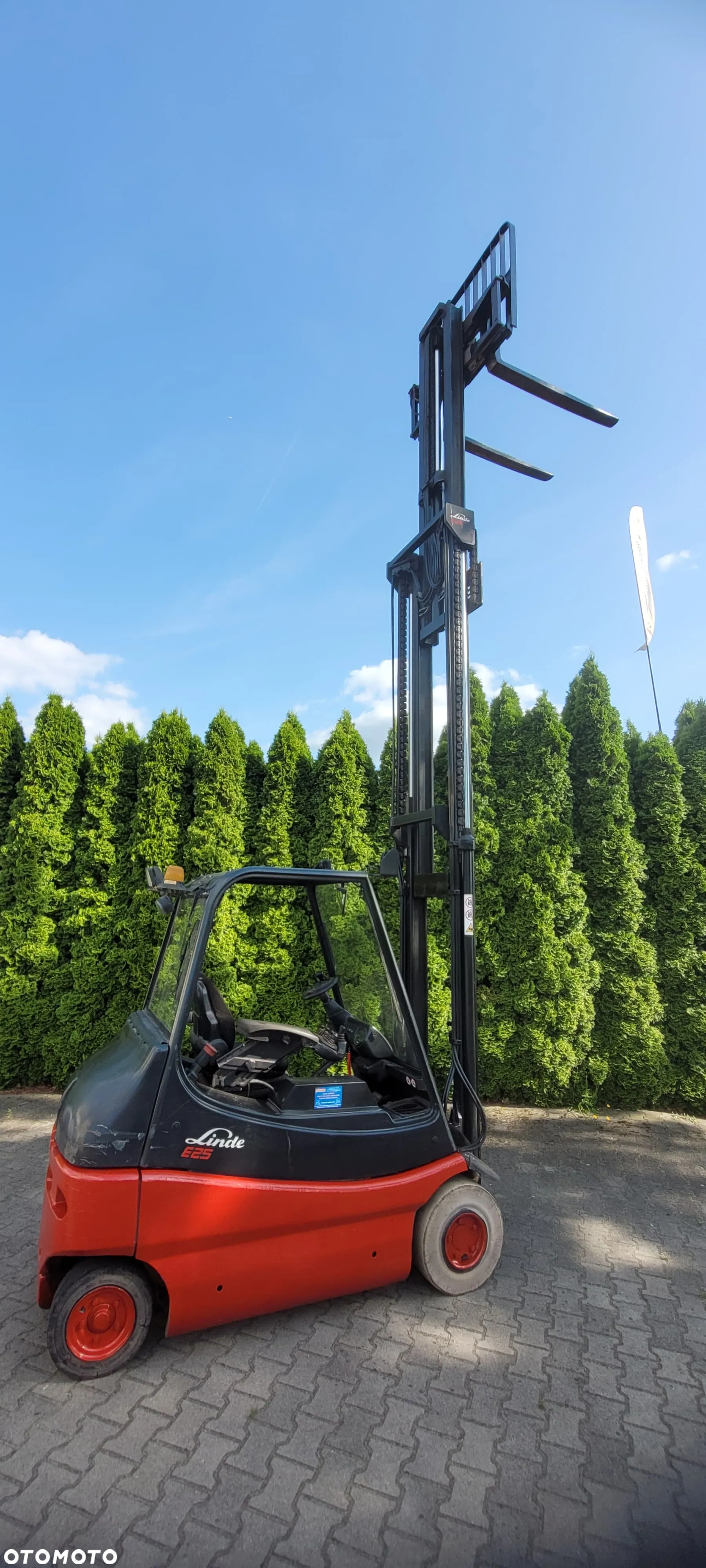 Linde E25-02 - 3