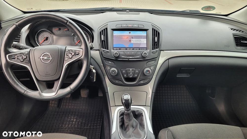 Opel Insignia - 19