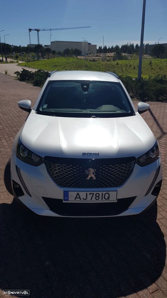 Peugeot 2008 1.2 PureTech Allure - 2