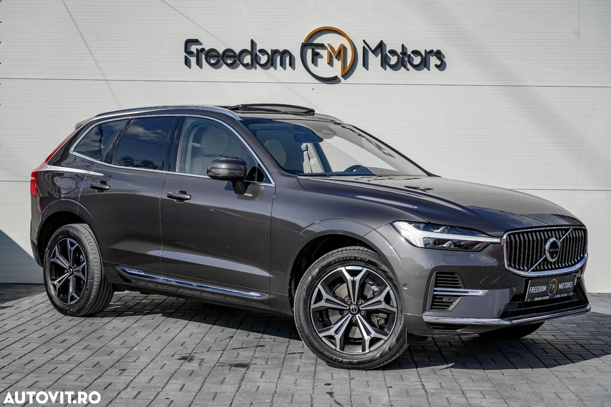Volvo XC 60 T6 AWD Recharge Geartronic Inscription Expression - 6