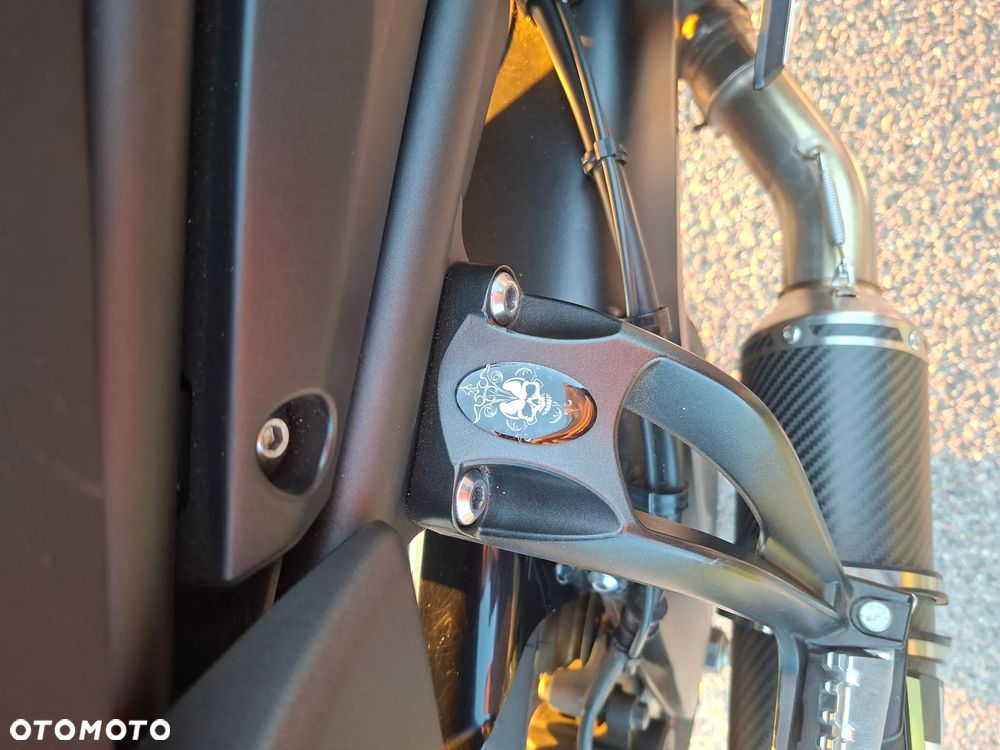 Yamaha FZ8 - 11