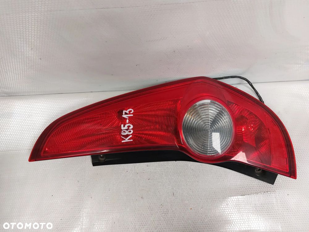 .  LAMPA TYL TYLNA PRAWA SUZUKI SPLASH - 1