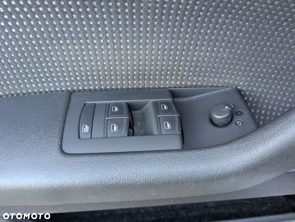 Audi A3 Sportback 2.0 TFSI (DSG) S tronic S line Sportpaket plus - 21