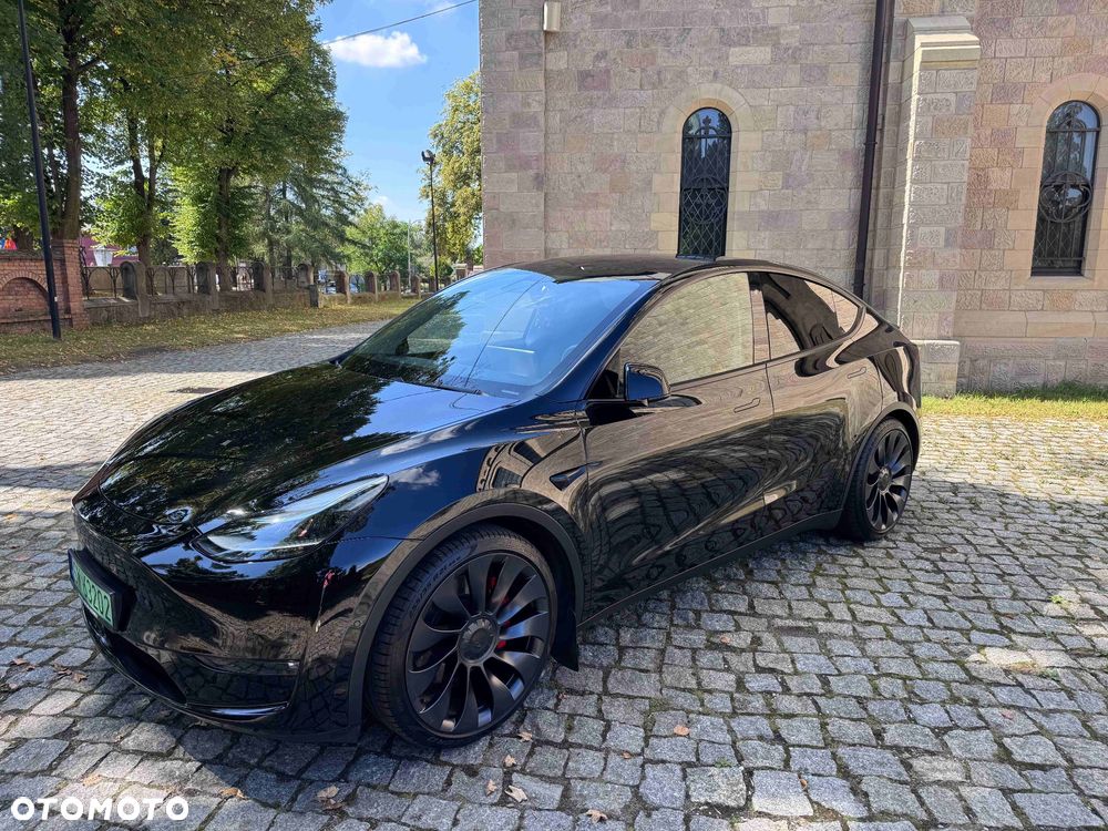 Tesla Y Model Performance Dual Motor AWD - 13