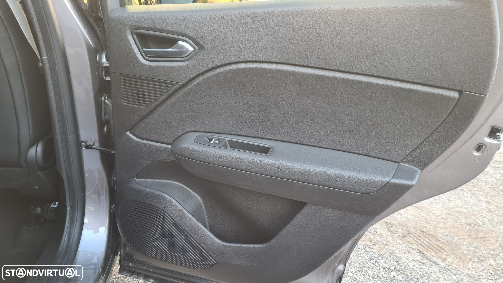 Renault Captur 1.6 E-Tech Plug-In Intens - 51
