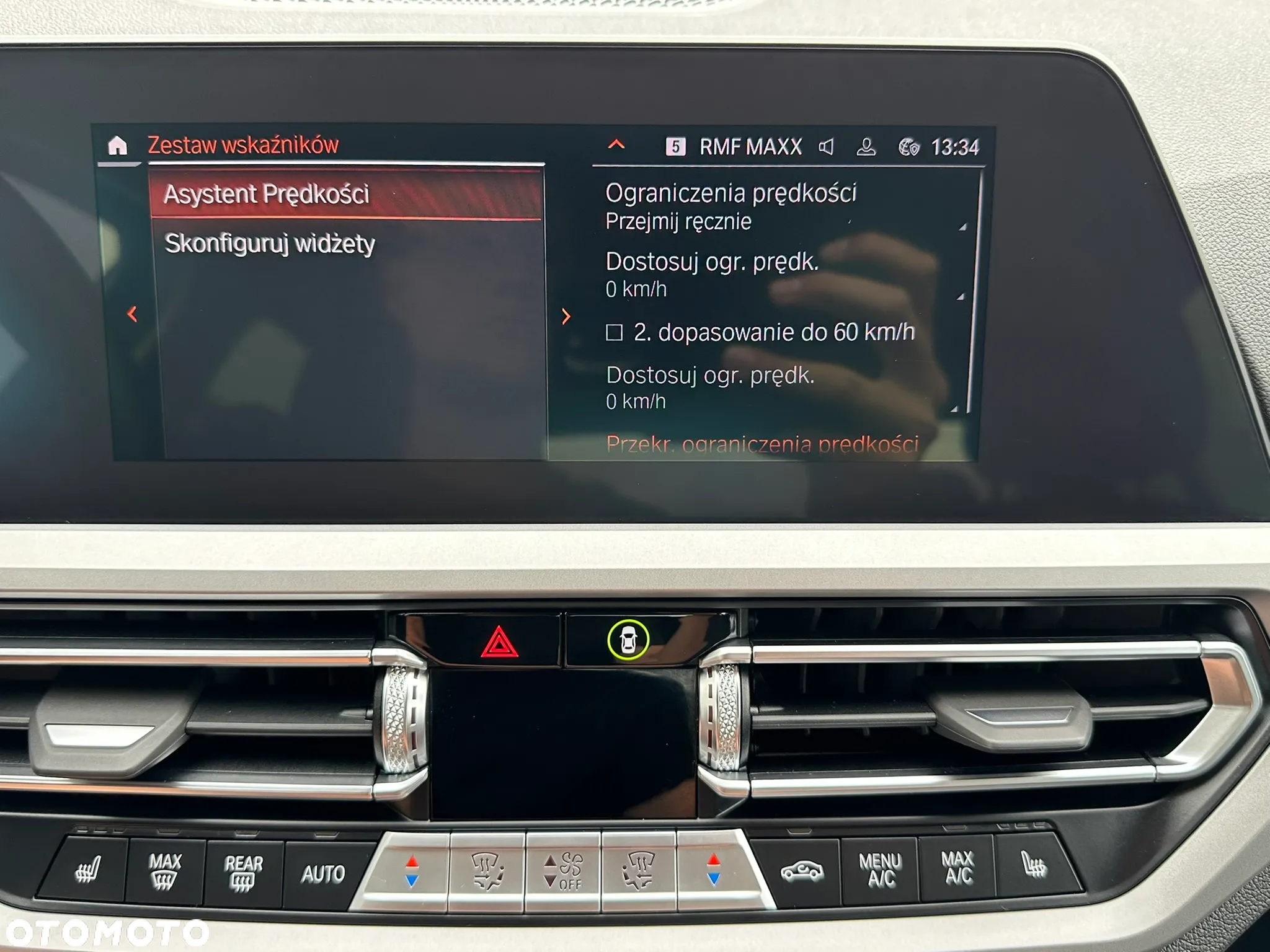 BMW Seria 3 330i Sport - 38