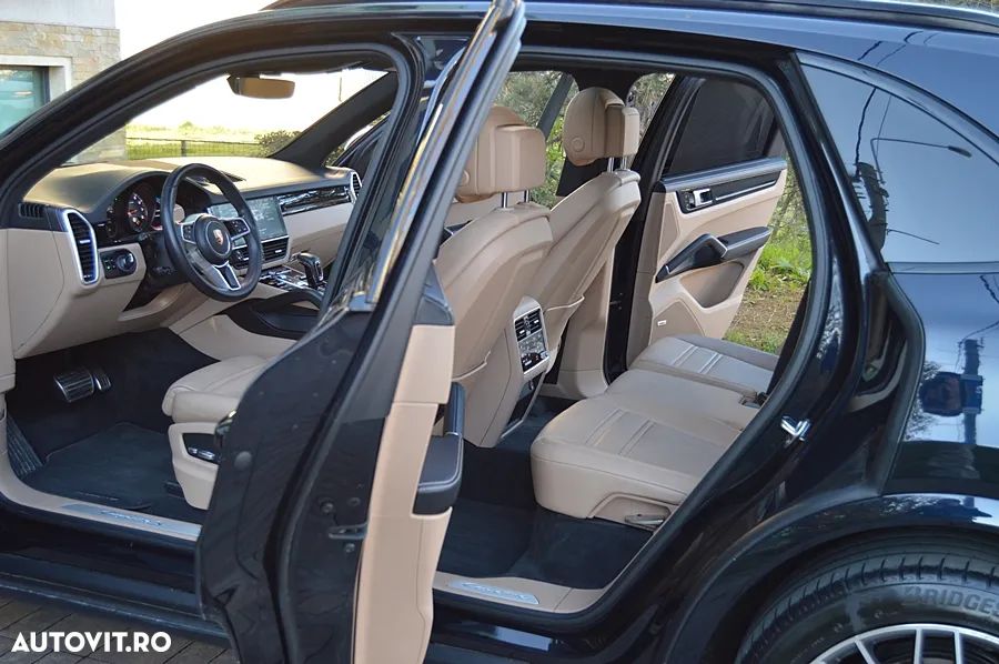 Porsche Cayenne S Tiptronic S Platinum Edition - 2