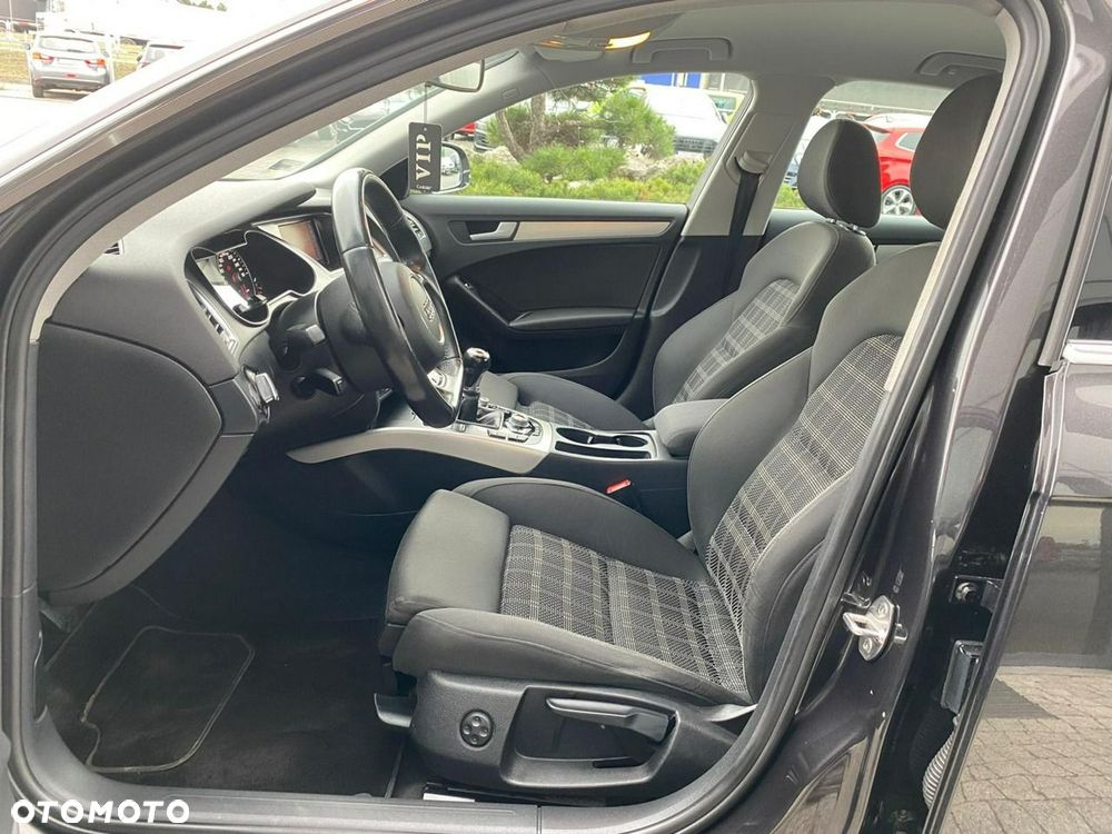 Audi A4 Limousine - 10