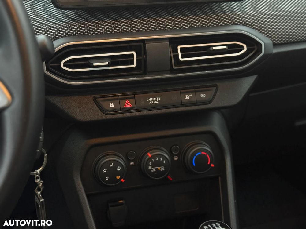 Dacia Logan TCe 90 MT6 Expression - 15