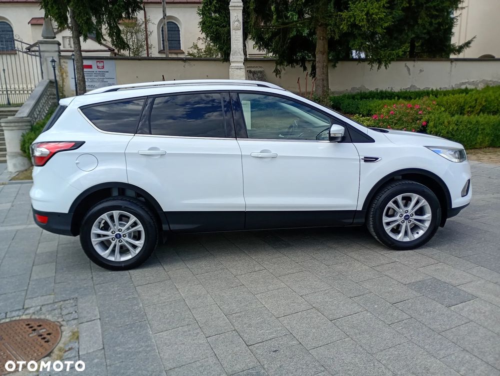 Ford Kuga 1.5 EcoBoost 2x4 Titanium - 18