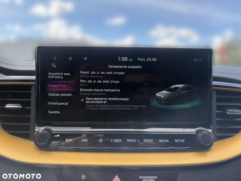 Kia XCeed - 35