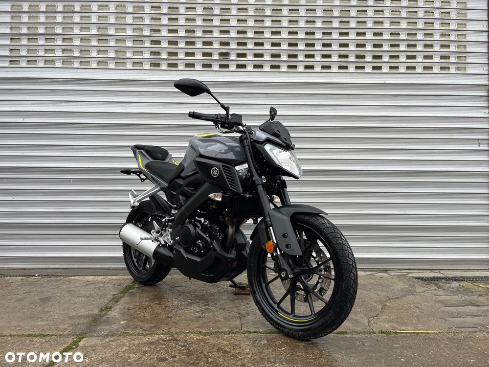 Yamaha MT - 12