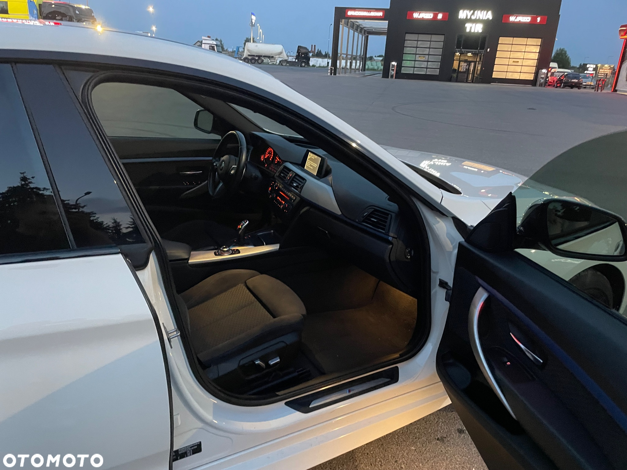 BMW Seria 3 330d - 10