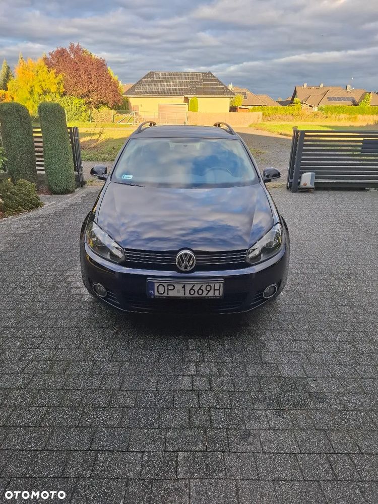 Volkswagen Golf - 8