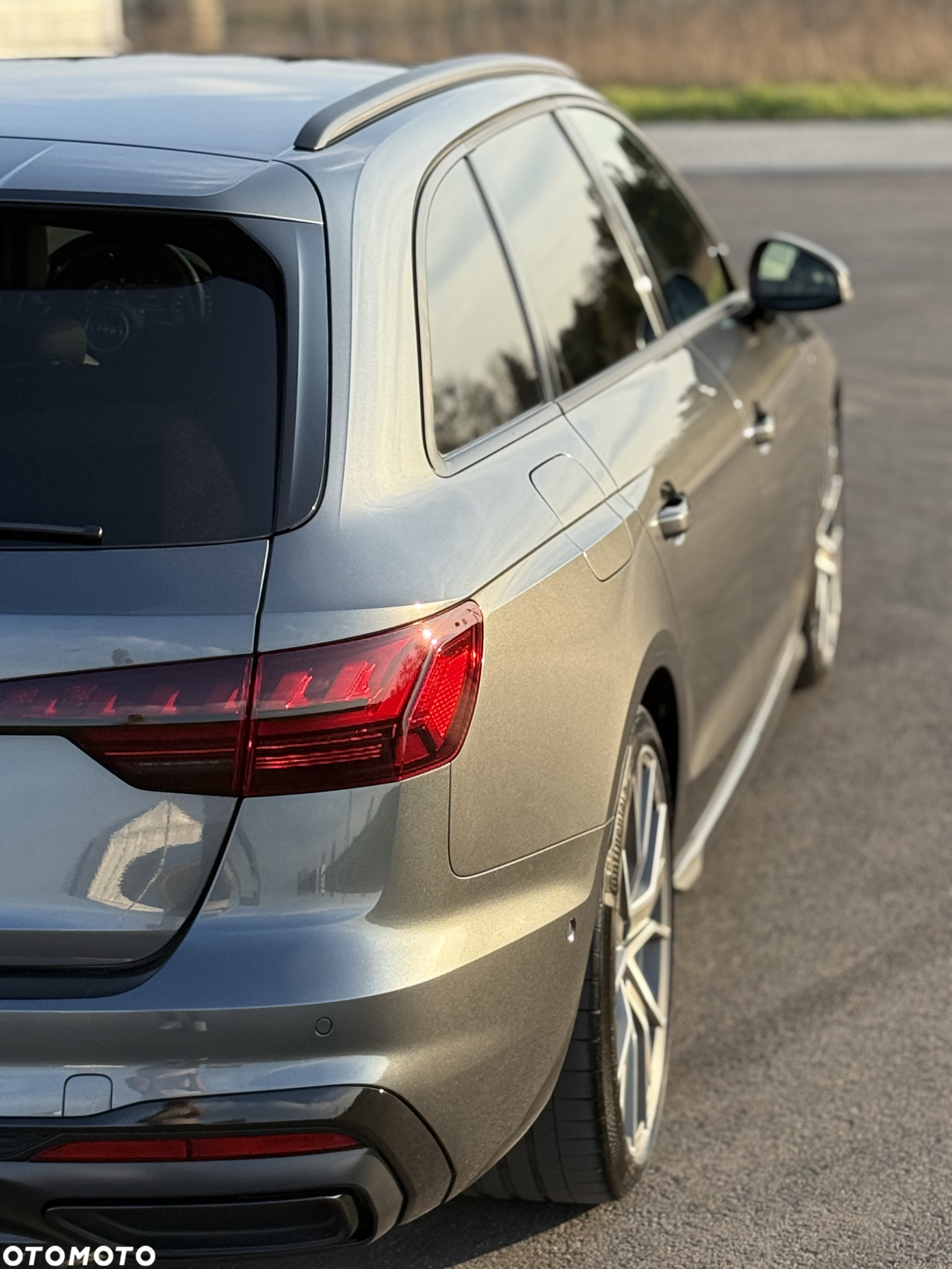 Audi A4 Avant 40 TDI S tronic - 3