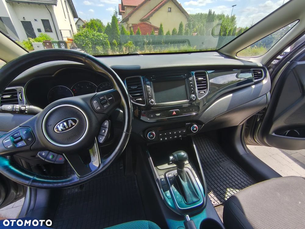 Kia Carens 1.7 CRDi L DCT - 6