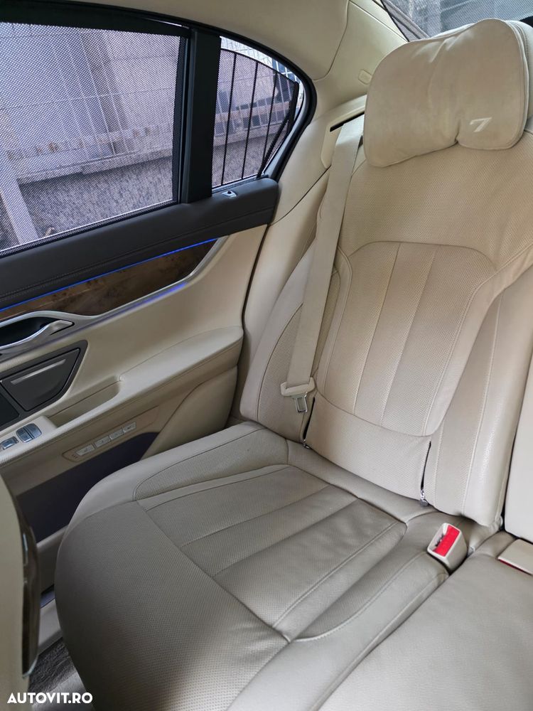 BMW Seria 7 740d xDrive - 11