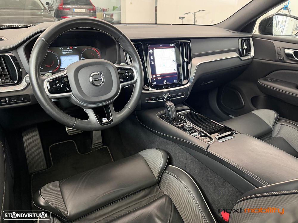 Volvo V60 2.0 T8 AWD TE Polestar Engine - 10